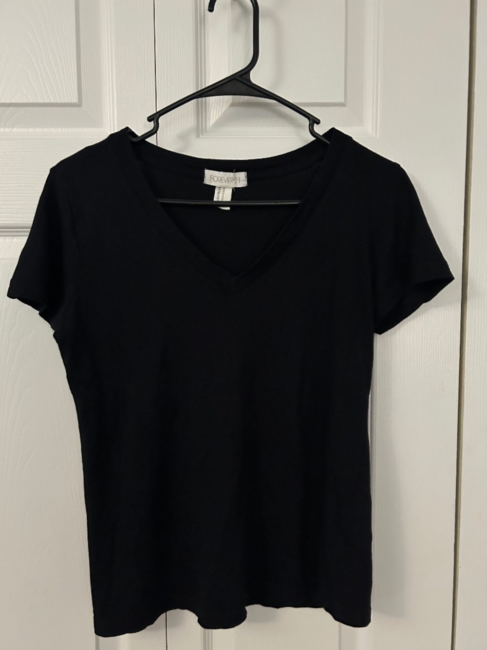 Forever 21 Black T-Shirt - Medium